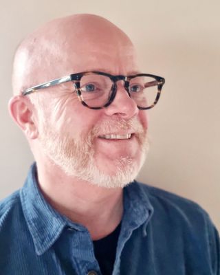 Photo of Dave Stewart, Psychotherapist, MA, MBACP Accred