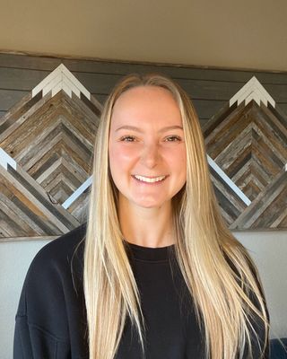 Photo of Maddie White, Marriage & Family Therapist, MS, LMFT