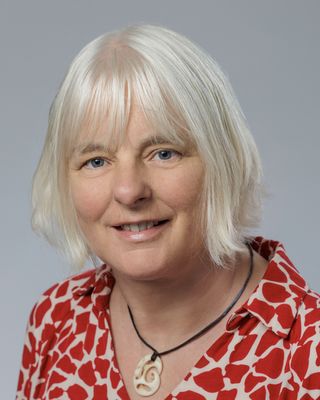 Photo of Diana Sim, Counsellor, MSc, MBACP Accred