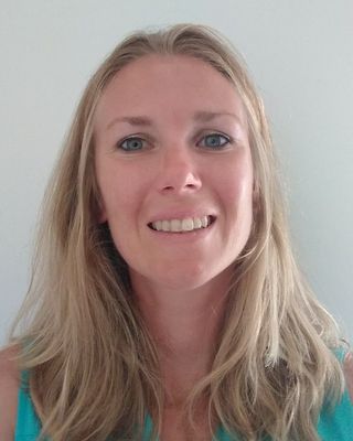 Photo of Roshelle Kades, Clinical Social Work/Therapist, LCSW