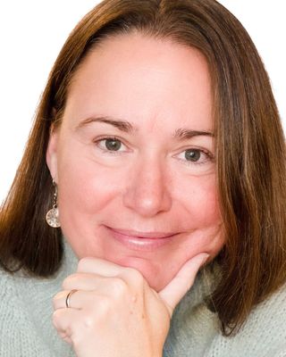 Photo of Wendy Russell🌻, Registered Psychotherapist, MC, RP