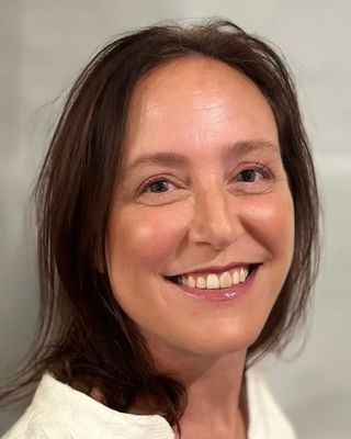 Photo of Nicole Hovell, Pre-Licensed Professional, CMHC, MA, Tapping