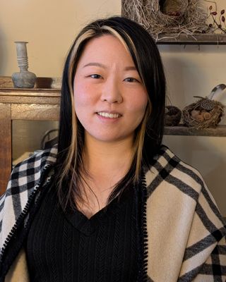 Photo of Shirley Wang, Registered Psychotherapist (Qualifying)