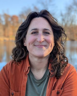 Photo of Flora Markham, Psychotherapist, MBACP