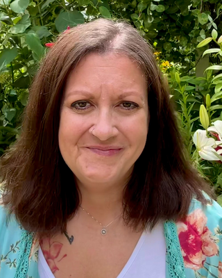 Photo of Erika Warren, Clinical Social Work/Therapist, LICSW