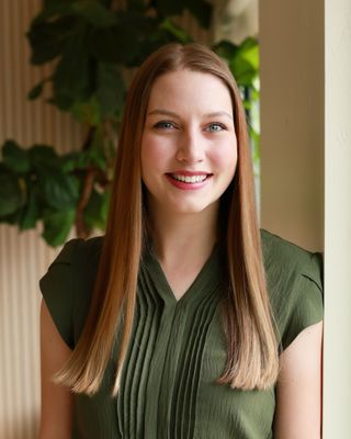 Photo of Alison Nagliati, Pre-Licensed Professional