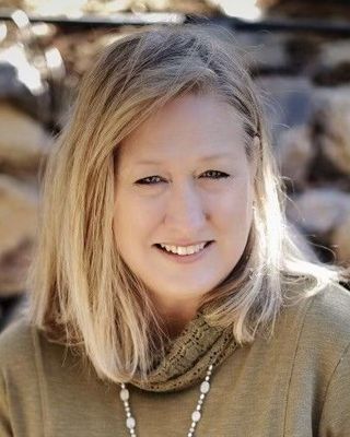 Photo of Candace McLuskey, Licensed Professional Counselor Candidate, MAC, MSJ