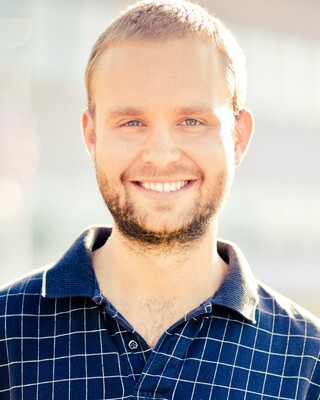 Photo of Cash Cada, Counselor in Tacoma, WA