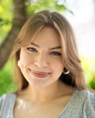 Photo of Julianne Mosher - Julianne Mosher, LMHC, Teens & Adults, Counselor, LMHC