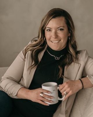 Photo of Stef Wood, Registered Psychotherapist, MA, BA, RYT 200, RP