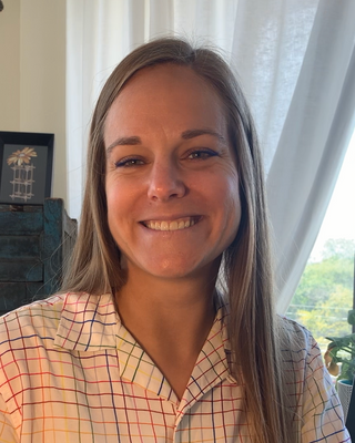 Photo of Kimber-Lea Raef, Licensed Professional Counselor, LPC, LMHC, RPT