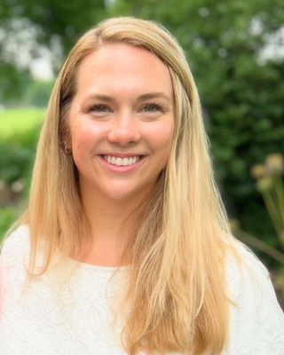 Photo of Elizabeth Heid, Clinical Social Work/Therapist, MSW, LCSW