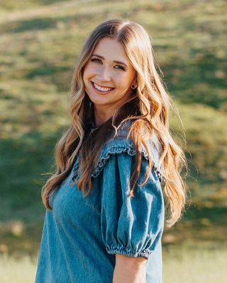 Photo of Makelle Israelsen, Pre-Licensed Professional, MSW-I