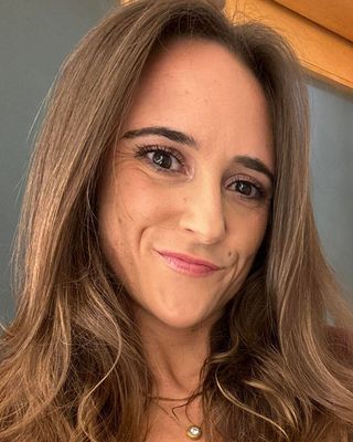 Photo of Samantha Medeiros, Marriage & Family Therapist, MA, MFT