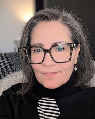 Photo of Tina Romano, BComm, CH