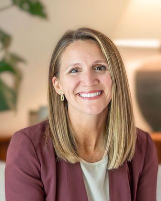 Photo of Elena Bassett, Psychologist, PhD
