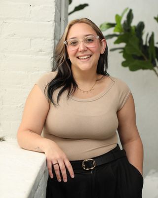 Photo of Esther Leal, Pre-Licensed Professional, MS, LPC