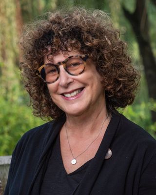 Photo of Roz Birnbaum, Licensed Professional Counselor, MS, LPC