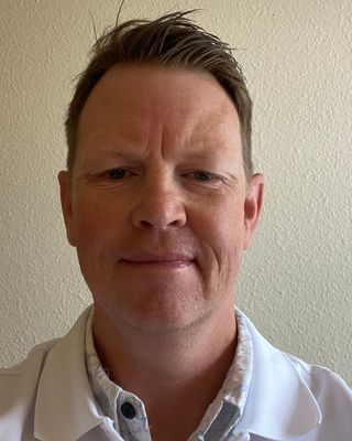 Photo of Landon Leathers, Marriage & Family Therapist, LMFT