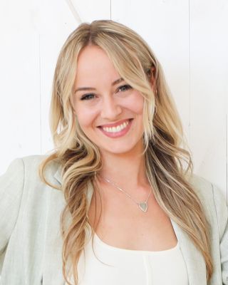 Photo of Brittany Bull, Registered Psychotherapist (Qualifying), RP(Q)