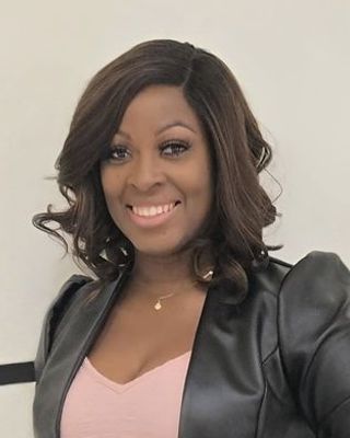 Photo of Isabella Mate, Psychiatric Nurse Practitioner, CRNP, PMH