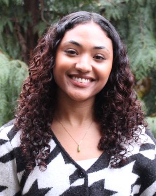 Photo of Makayla Woods, Pre-Licensed Professional in Woodinville, WA