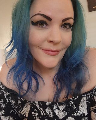 Photo of Kristen Wallace, Pre-Licensed Professional, MS, CHT