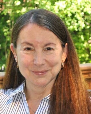 Photo of Tracey Eisenberg-Holmes, Registered Psychotherapist in Gananoque, ON