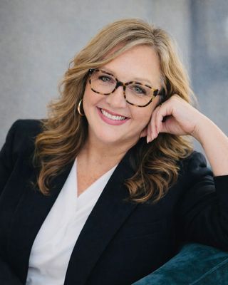 Photo of Julie Johnston, Marriage & Family Therapist, LMFT