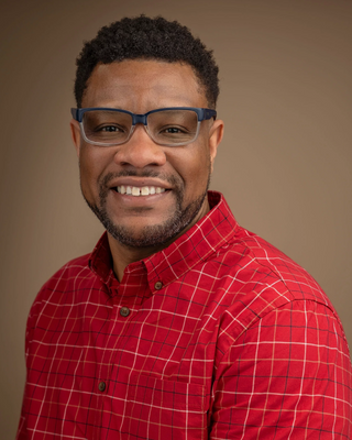 Photo of Darryl Louis, Clinical Social Work/Therapist, MSW, LSW