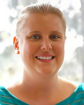 Photo of Lindsay Ward, Licensed Professional Clinical Counselor in Sacramento, CA