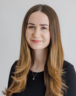 Photo of Emily Braby, Registered Psychotherapist, MEd, RP