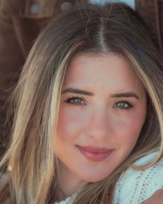 Photo of Isabela Rodrigues, Counselor, LPC
