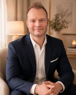 Photo of Michael Adams, Psychiatrist