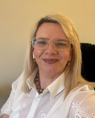 Photo of Martina Brett, Psychotherapist, MIAHIP