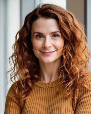 Photo of Melanie DiMenna, Counsellor, MA, RCC