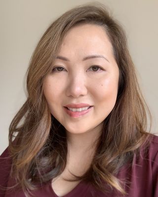 Photo of Mayche Vang-Kue, Psychiatric Nurse Practitioner in Clinton Township, MI