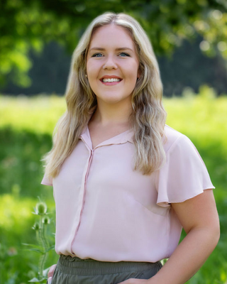 Photo of Hannah Sullivan, Clinical Social Work/Therapist, LCSW, SSW