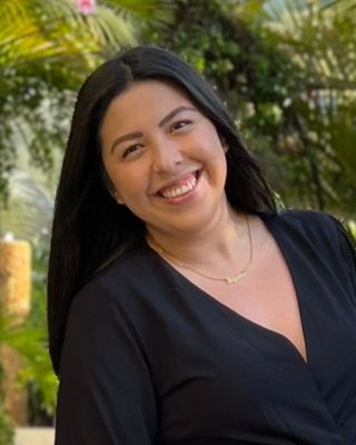Photo of Lorena Hernandez, Marriage & Family Therapist, MA, LMFT