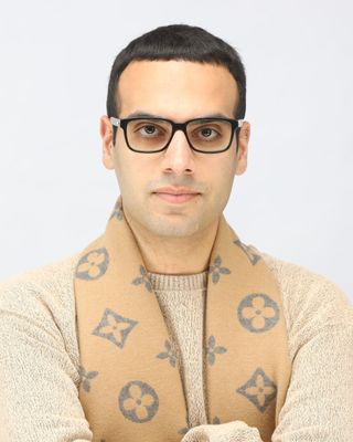 Photo of Arwin Ranjkesh, Registered Social Worker, BSW, MSW, RSW