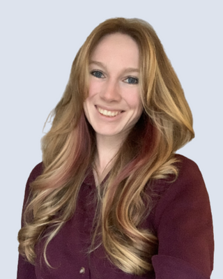 Photo of Alli Therapy - Hunter Rose, Pre-Licensed Professional in Toronto, ON