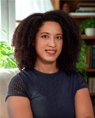 Photo of Rosalia Lee-Ferreira, Marriage & Family Therapist, LMFT