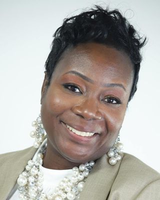 Photo of Rasheeda Davis, MSW, Pre-Licensed Professional