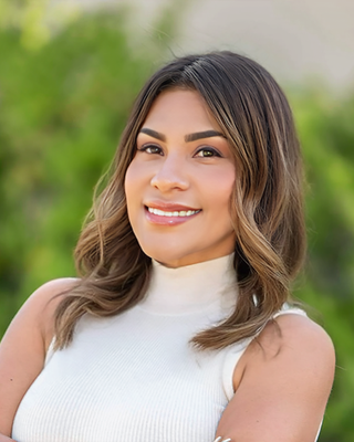 Photo of Gisela Gonzales, Marriage & Family Therapist, LMFT