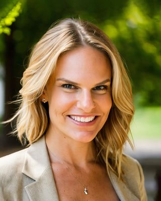 Photo of Elizabeth Deja, Clinical Social Work/Therapist, LCSW