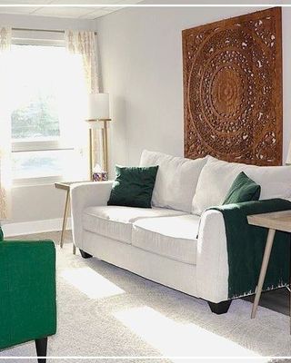 Photo of Elayne Smith - Couples Therapy at The Center for Connection, Pre-Licensed Professional, LMFT, LCSW, LPC