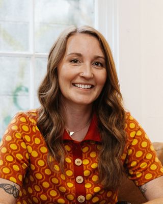 Photo of Jennifer Ladd, LPC-A, NCC, CAGCS, RYT-275