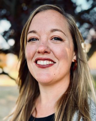 Photo of Kailey McGarvey, LMSW