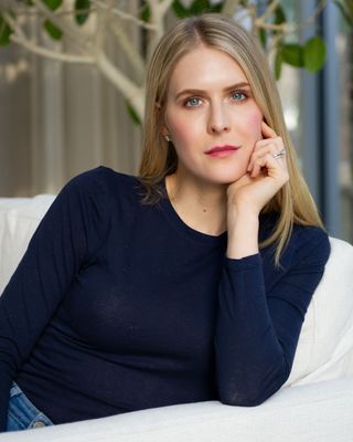 Photo of Kathryn Moreno, Licensed Psychoanalyst, LP, LCAT, ATR-BC, LMHC