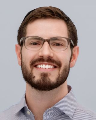 Photo of Asher Kelman, Pre-Licensed Professional, MCMHC